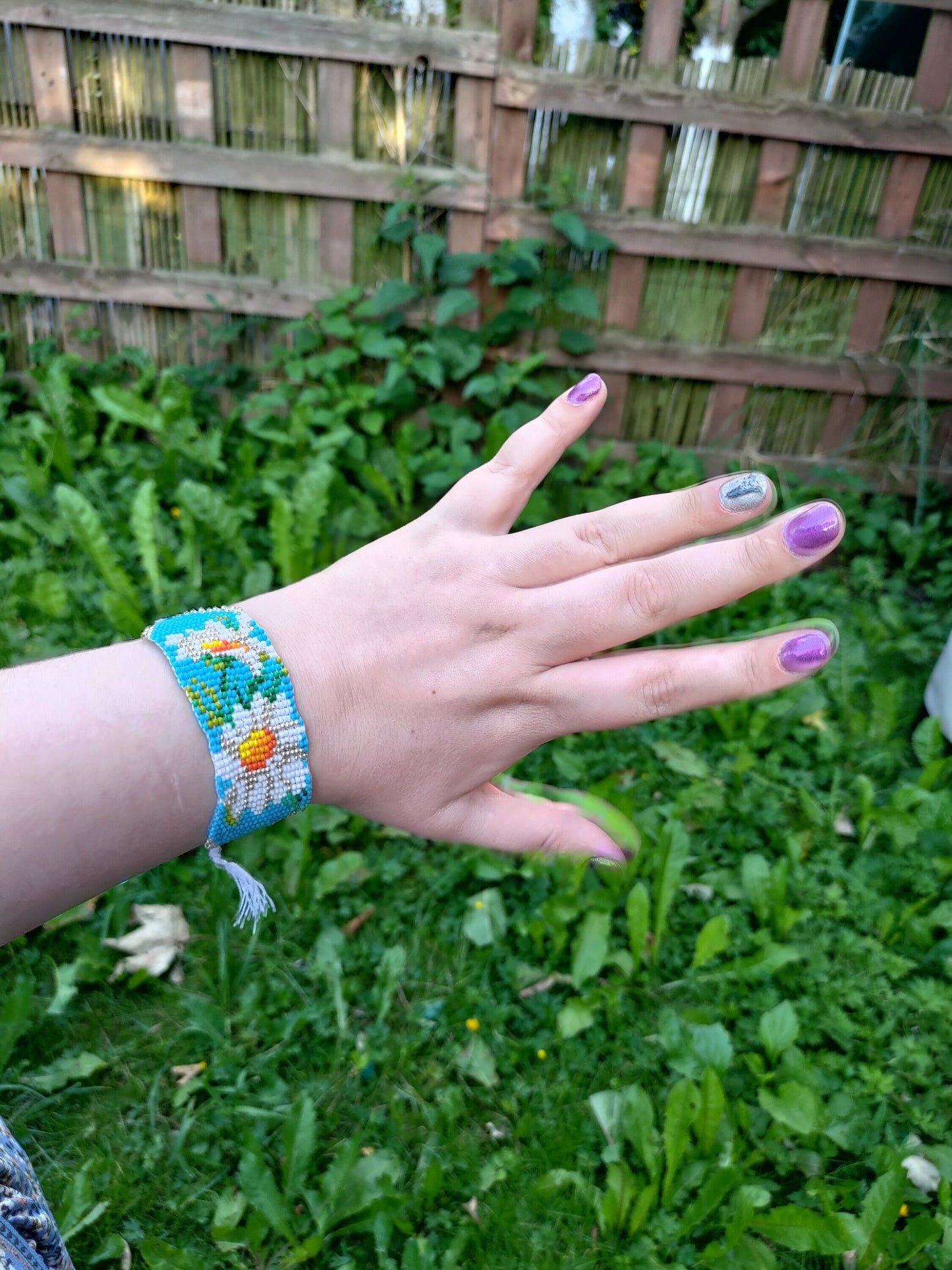 Hippie Beach Style Blue Cuff Bracelet with Daisies - Summer Jewelry